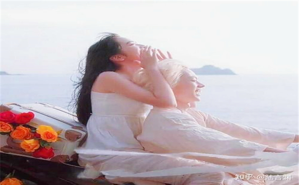 1、2011郏姓兔宝宝取名大全
